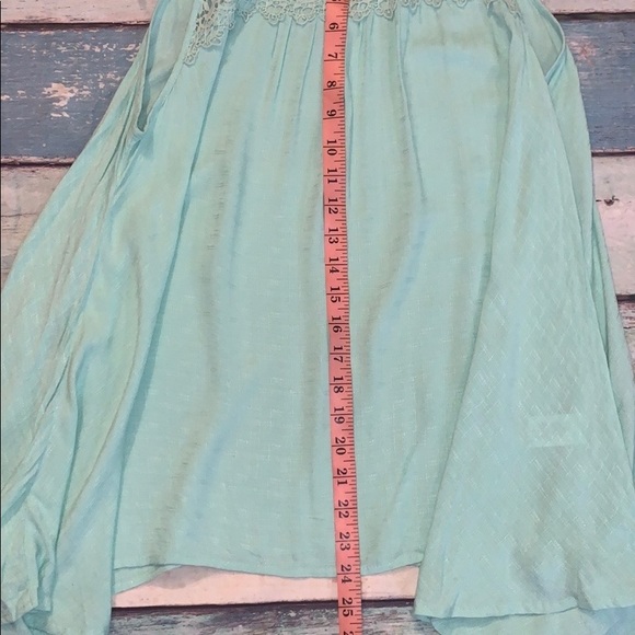 Altar’d state shark bite tunic/dress - Picture 5 of 6